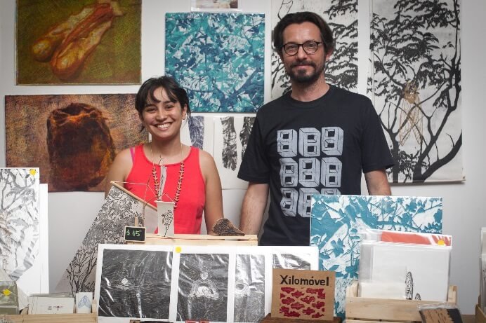 Artistas expondo seus trabalhos na Feira SUB 2017